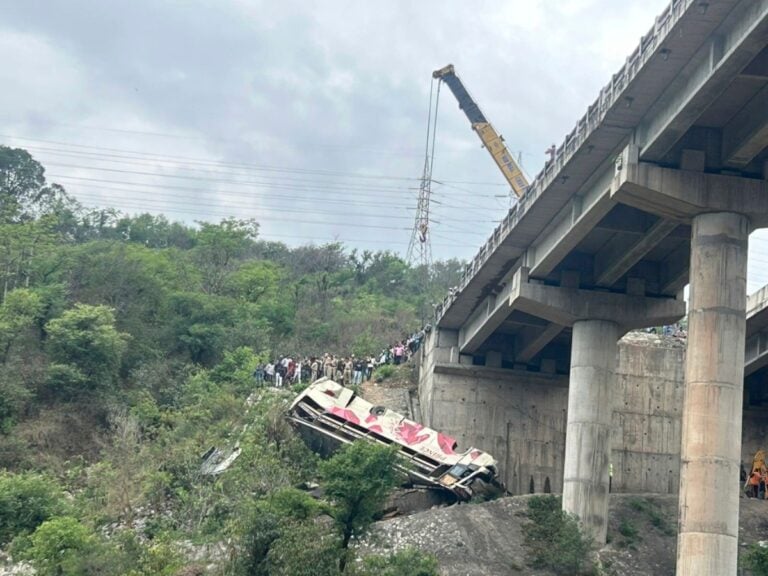 Peregrinos sufren terrible accidente y confirman saldo mortal