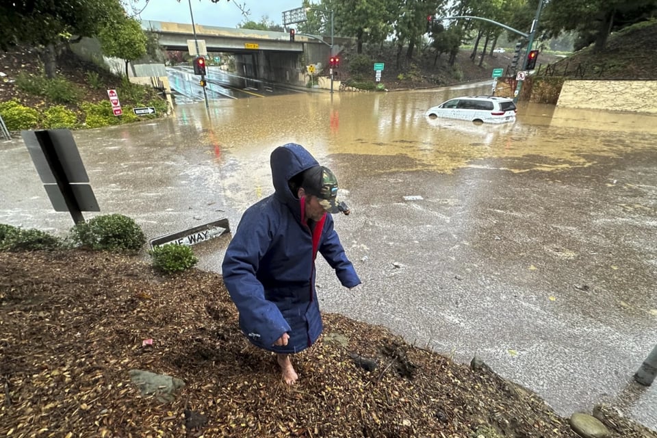 , Rescates, Evacuaciones, Caos en carreteras, Tiempo severo, Tormenta eléctrica
