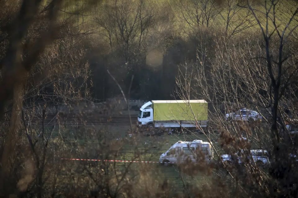 ¿Cómo en Texas? Encuentran los cuerpos de 18 migrantes en camión abandonado en Bulgaria