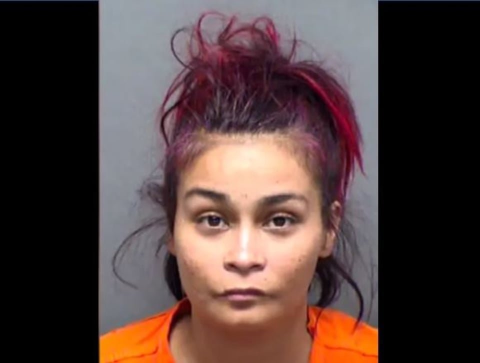 Detienen a Jessica Cantu tras revelarse que su hija de 2 años no se disparó a sí misma