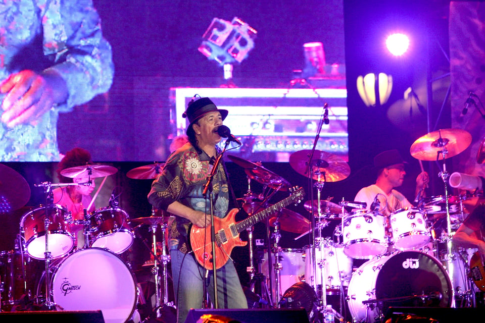Carlos Santana, transphobic comments