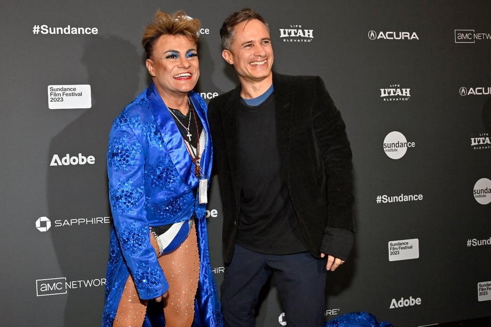 Gael García Bernal se convierte en gay en Cassandro