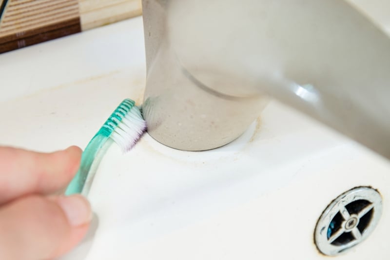 toothbrush, criminal record, pharmacist, murder, MundoNOW