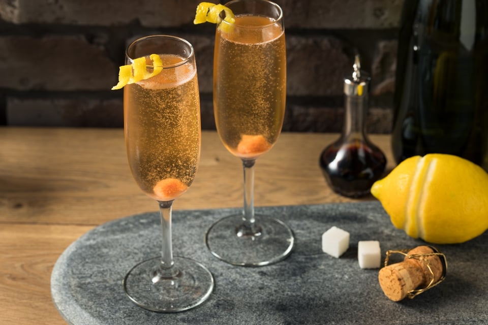 champán cocktail, champán, coctel, Bebidas, MundoNOW