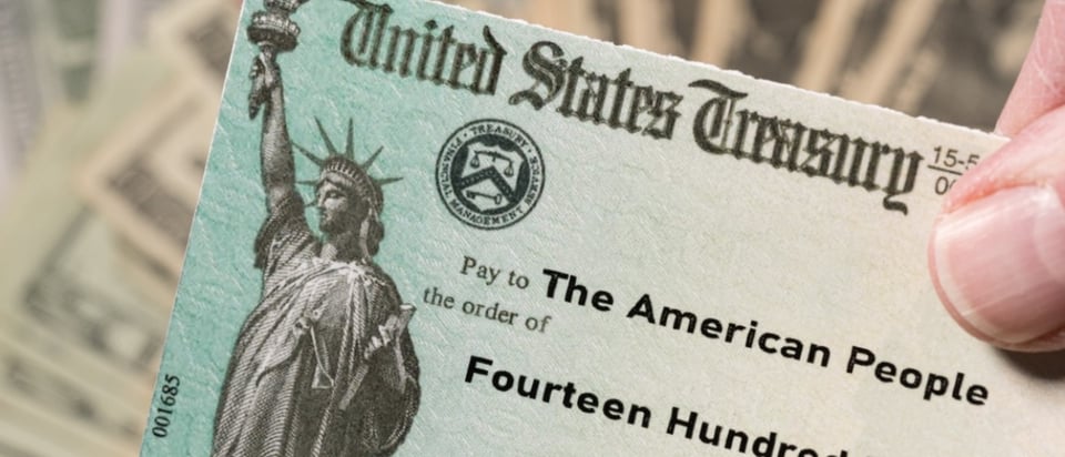 Comienzan a mandar los primeros cheques del Seguro Social por $200 y anuncian cómo conseguir hasta $4,194