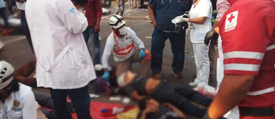 Choque de camiones deja 49 muertos en Chiapas