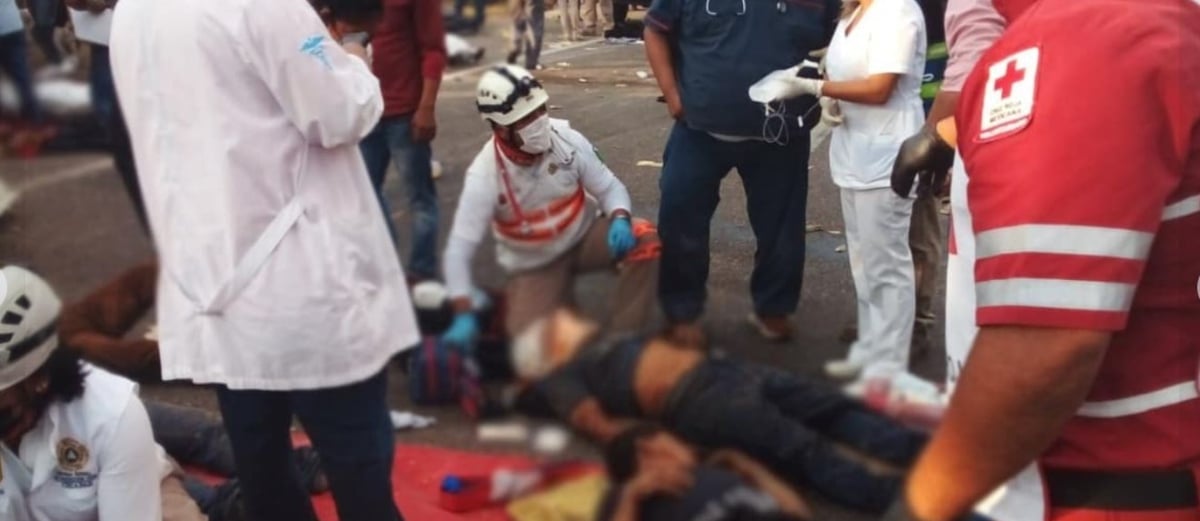 Choque de camiones deja 49 muertos en Chiapas