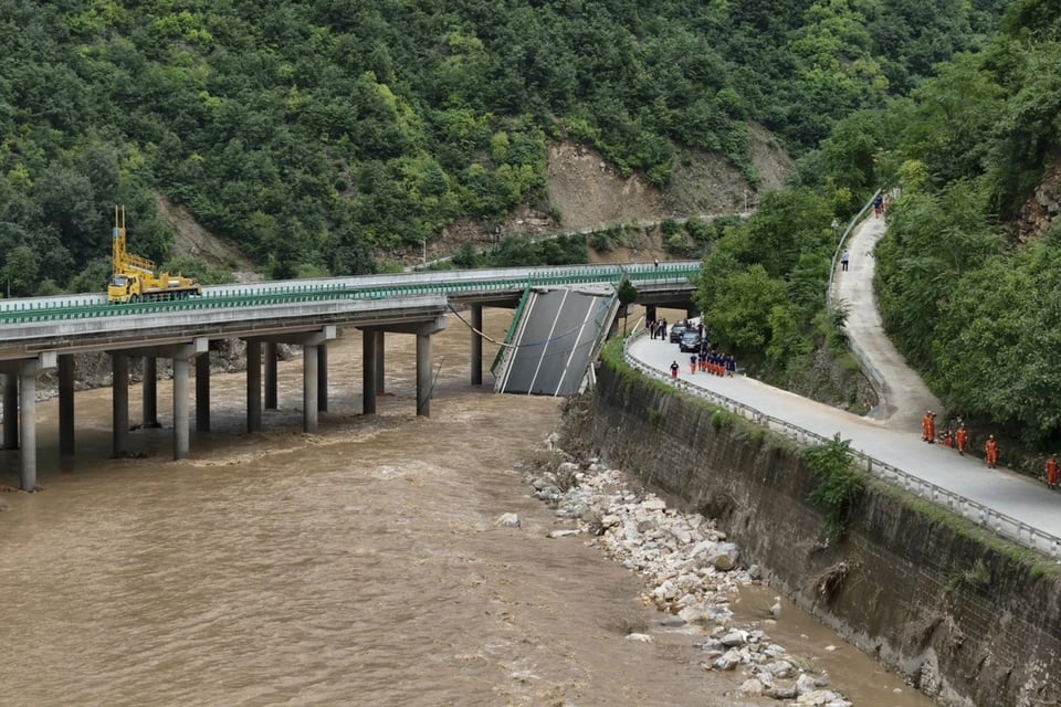 Reportan once muertes y múltiples desaparecidos tras inundaciones en China