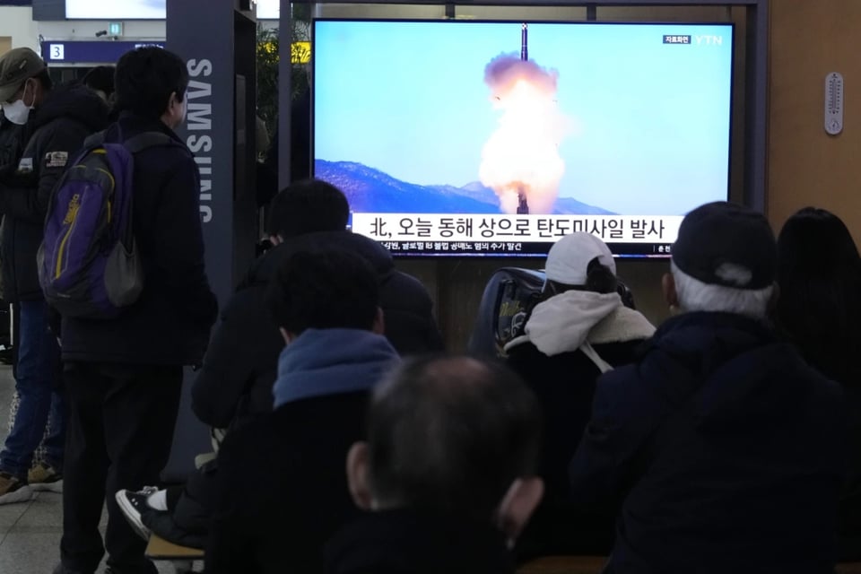 Política asiática, Actividades militares, Retórica belicosa, Amenazas nucleares