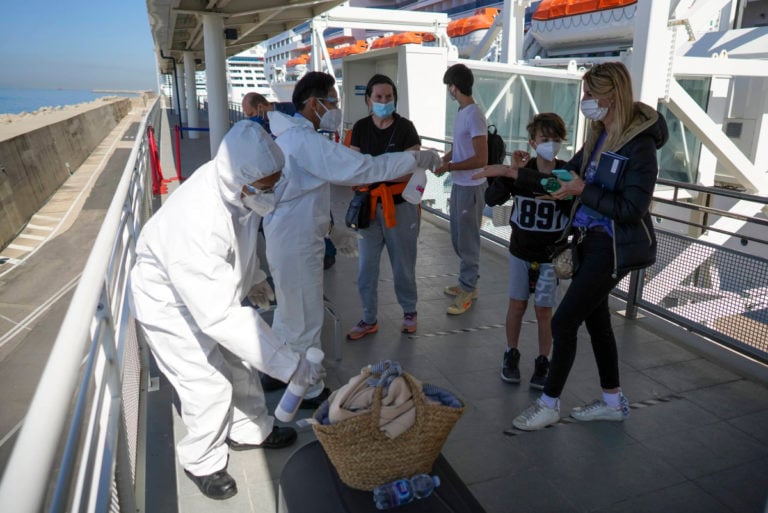 México recibirá a cruceros con pasajeros de covid
