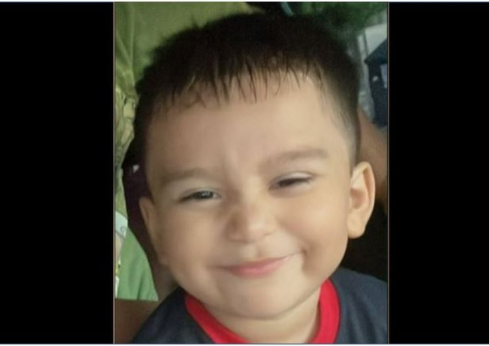 Hoy dieron de alta al niño Christopher Ramírez y lo escoltaron hasta su casa