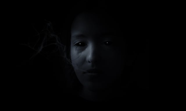 La extraña leyenda de los niños de ojos negros