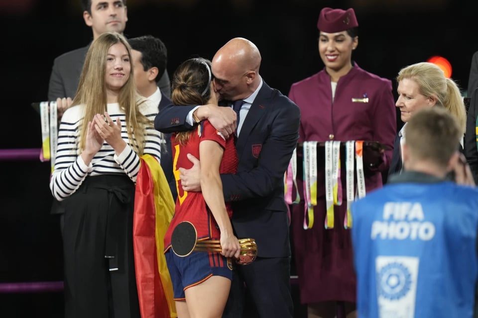 Luis Rubiales, Jenn Hermoso, beso, FIFA, España