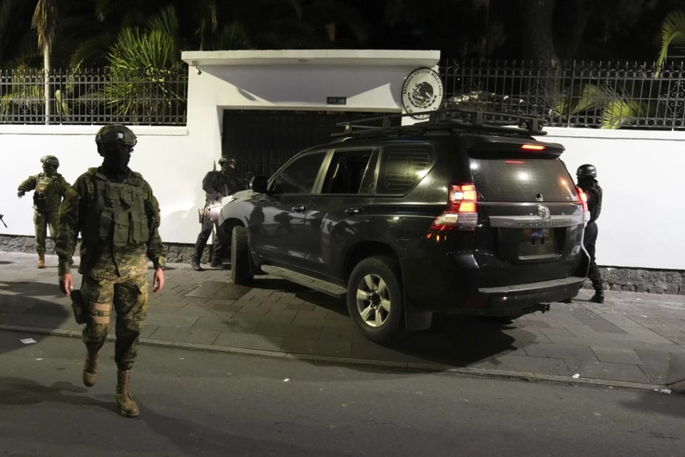 Jorge Glas, AMLO, embajada, Ecuador, MundoNOW