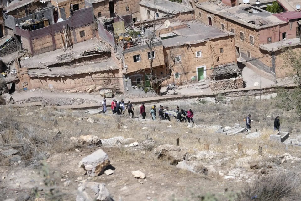 Otro sismo sacude a Marruecos mientras se reponían de otro con 2,000 muertos