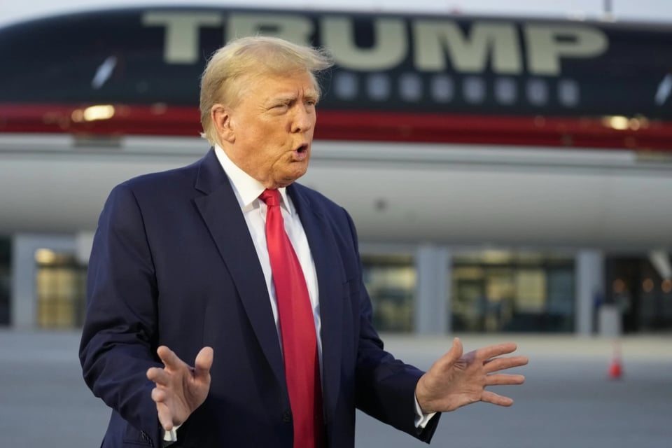 Lectura cargos, Donald Trump, Septiembre, Georgia, juicio,