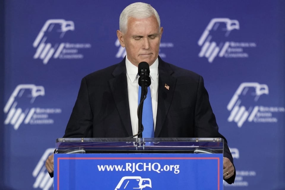 Mike Pence se retira de la contienda por la presidencia