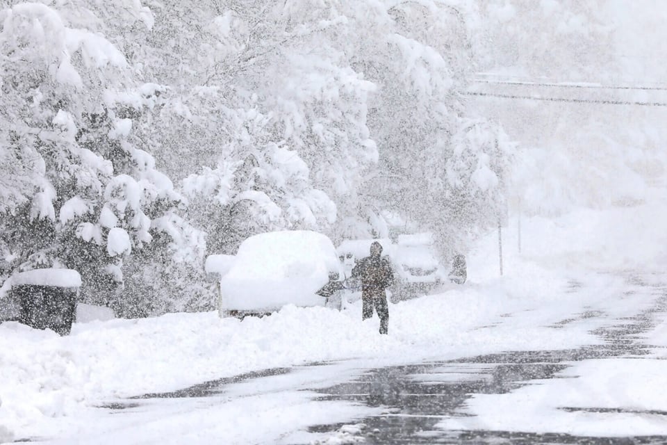 Tormenta invernal azota Arizona y cierran carreteras