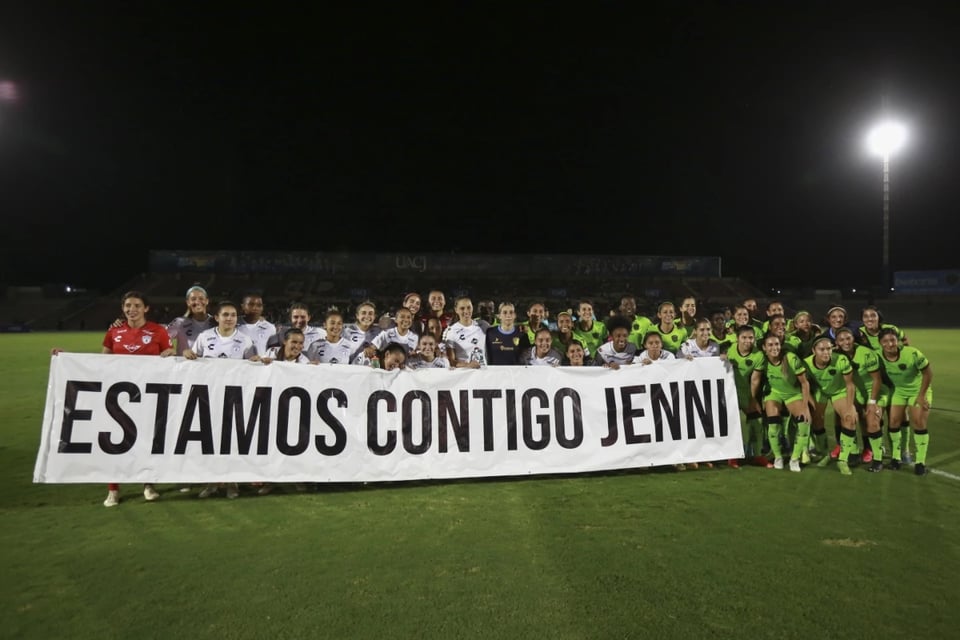 Presidente, jugadoras, acoso, campeonas, MundoNOW