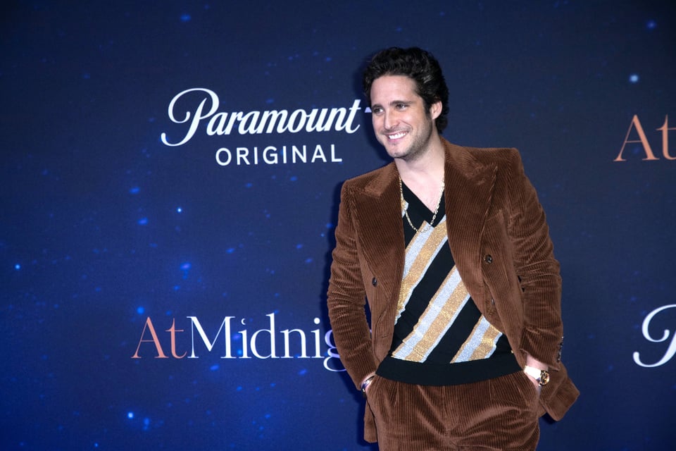 Sonrisa, Alfombra roja, Sonrisa perfecta, Posando, Diego Boneta, MundoNow