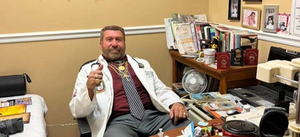 Doctor, médico, ilegal, licencia, riesgo