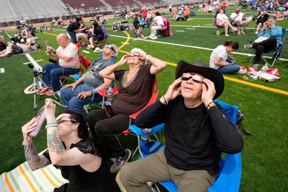 families, experience, memories, public places, MundoNOW
