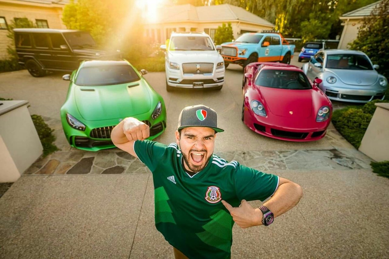 Los espectaculares superdeportivos de Salomundo (VIDEO)