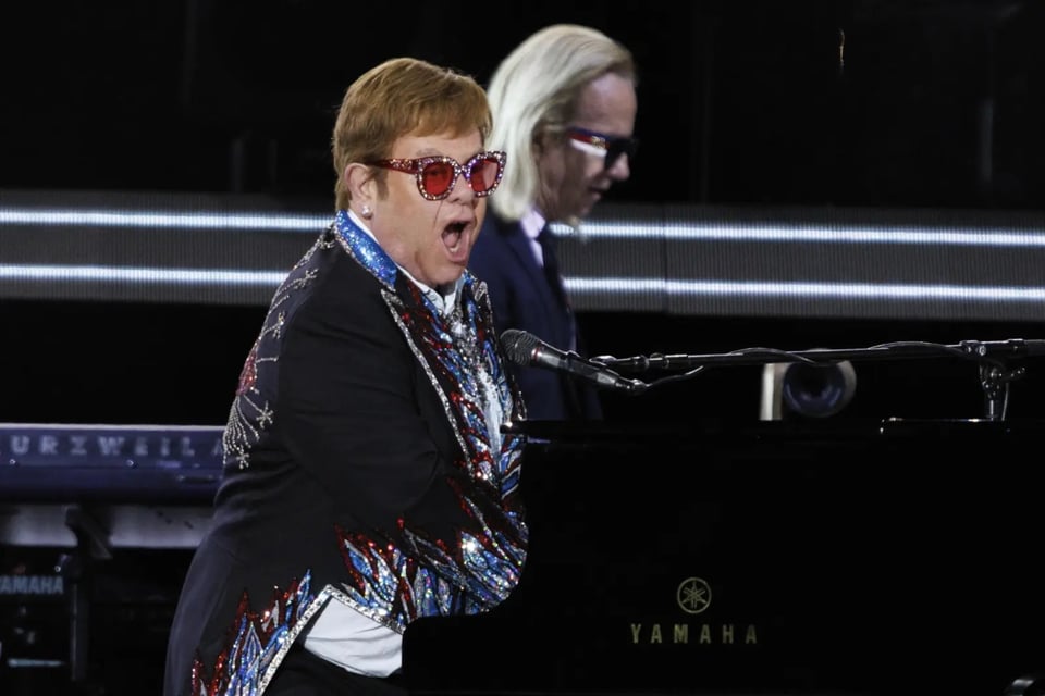 Elton John, EGOT, Oscar winner, Celebrities, MundoNOW