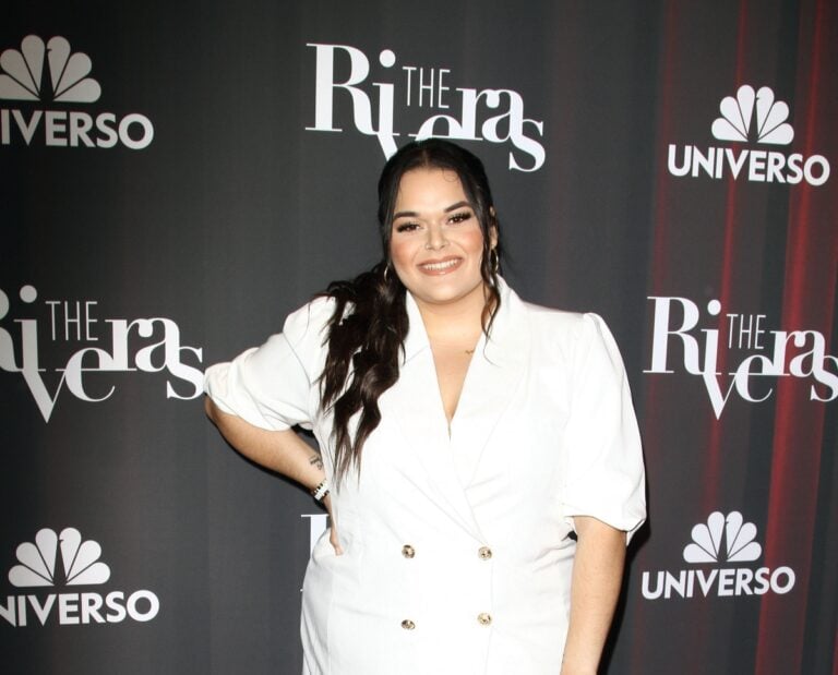 Jenicka López, hermana de Chiquis, presume sensuales shorts en redes