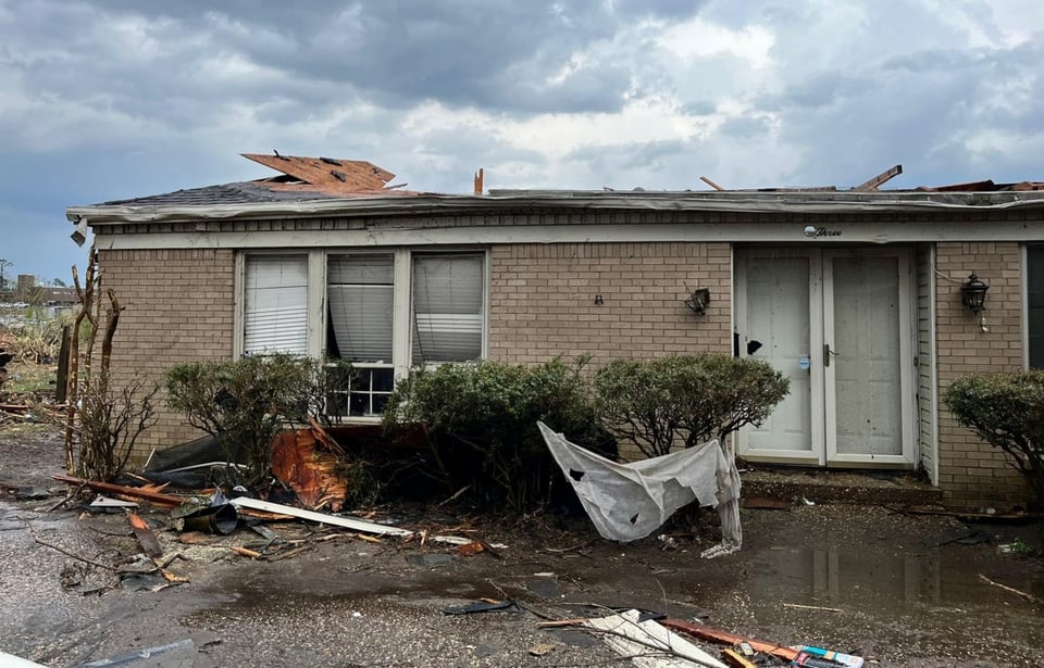 Hispana embarazada sobrevive de «milagro» a tornado