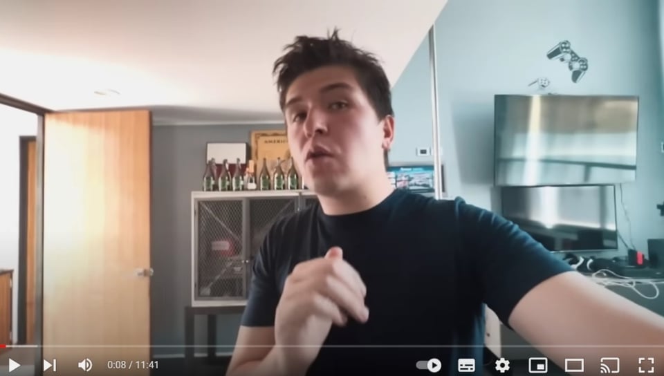 video, YouTube, business, private information, MundoNOW