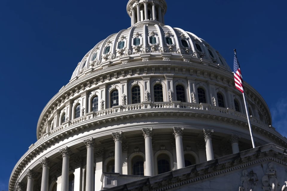 Bob Menendez, border measures, immigration policies, United States, MundoNOW