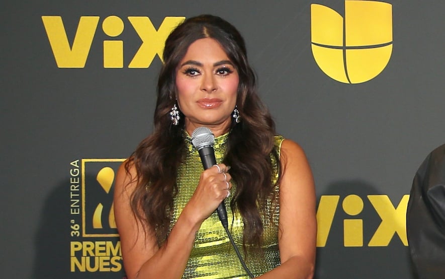 Dancer, TVO; TV Girl, Guadalajara, MundoNOW