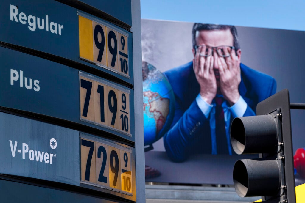 Crónica: Mañana regalando gasolina