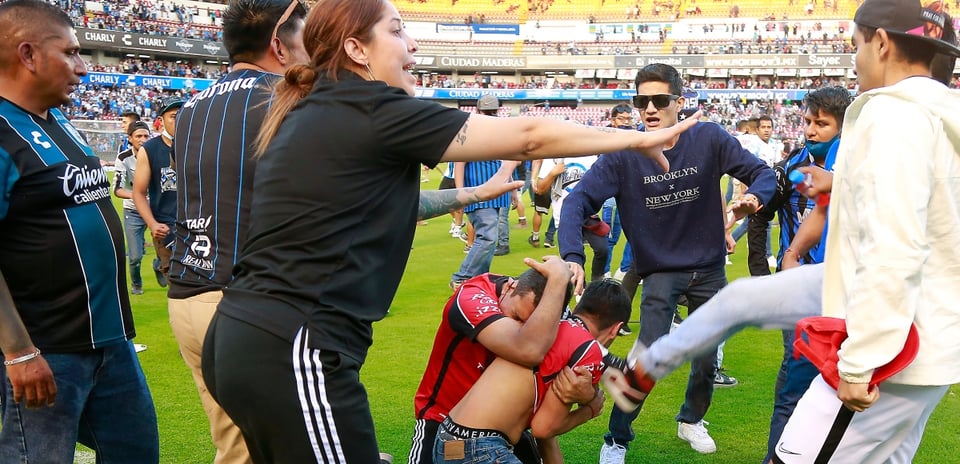 Anuncian severas sanciones al Querétaro y Atlas por trifulca en estadio