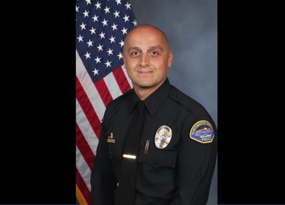 Helicóptero policial se estrella en California y deja un muerto y un herido