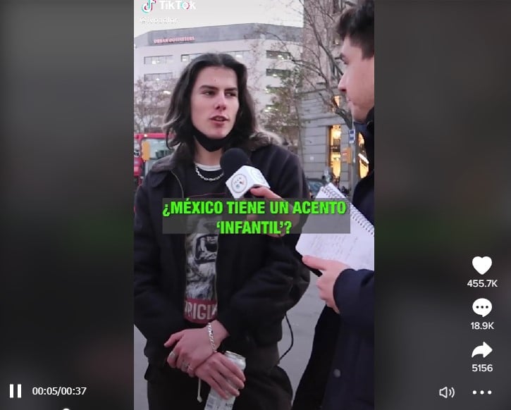 Joven español burla mexicanos.