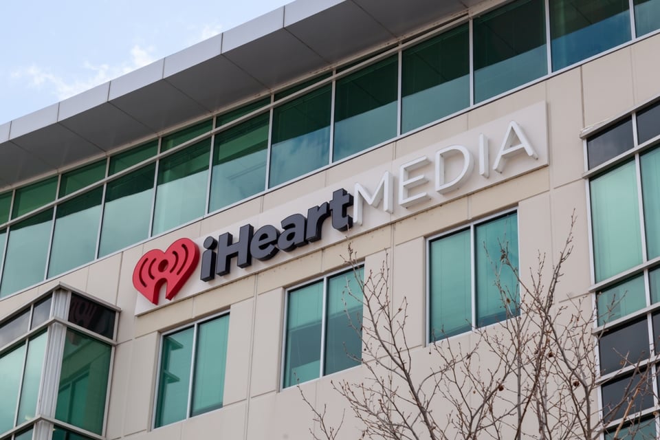 MundoNow, iHeartMedia, Óyenos Audio, iHeartPodcast, United States