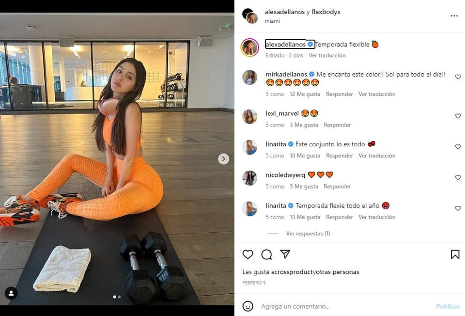 Alexa Dellanos aparece al natural