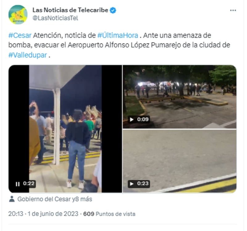Evacuan pasajeros de un avión en aeropuerto