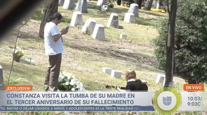 Daughter of Edith González tomb of her mother