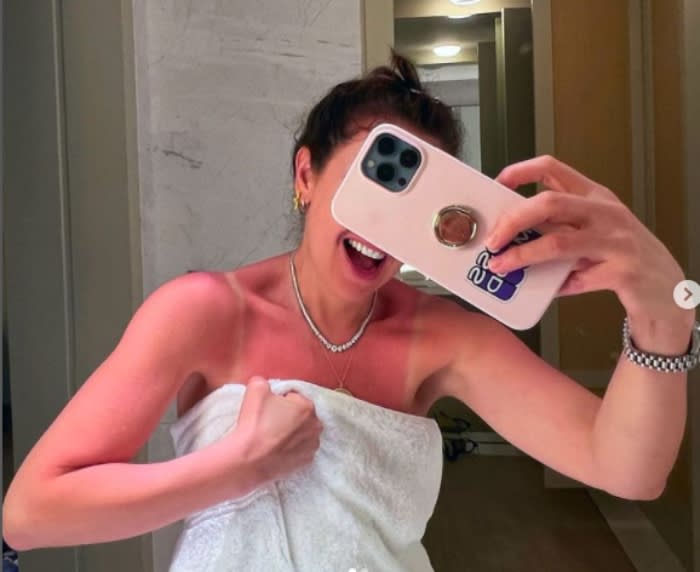 Thalía tan remained shrimp