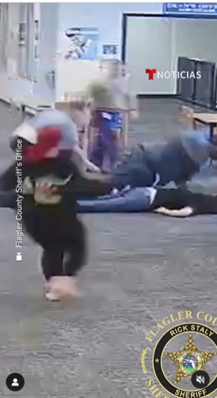 Joven de 17 años ataca brutalmente a su maestra