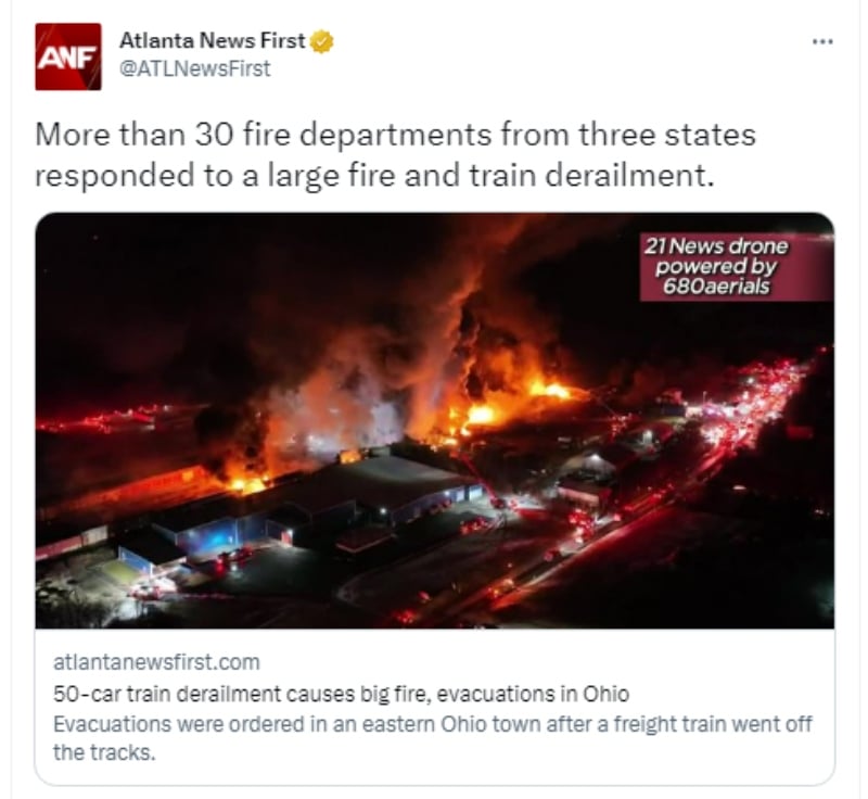 Descarrilamiento de tren provoca incendio en Ohio