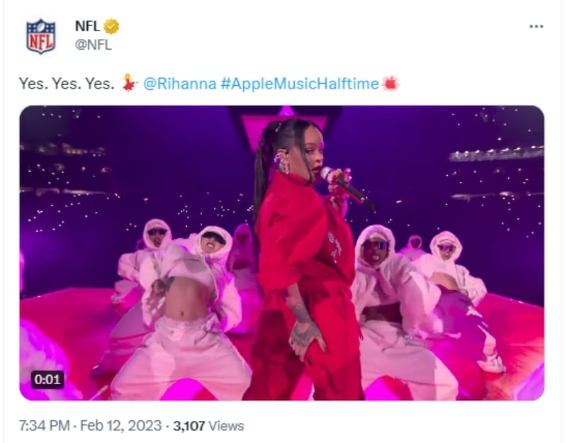 La polémica señal de Rihanna