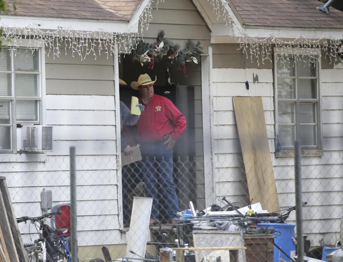 ¡Llamó a la policía 5 veces! Hombre que perdió a su esposa e hijo en la masacre de Texas hace inesperada confesión