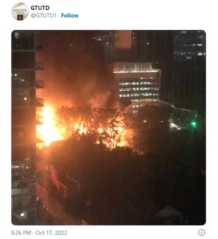 incendio en Atlanta humo ciudad arrasa edificio