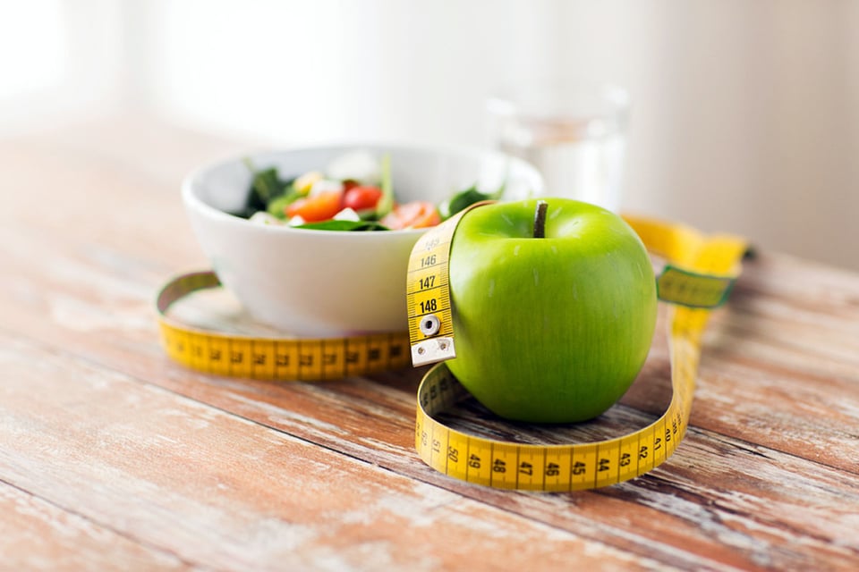 comida sana, manzana, cinta métrica, mesa, dieta saludable
