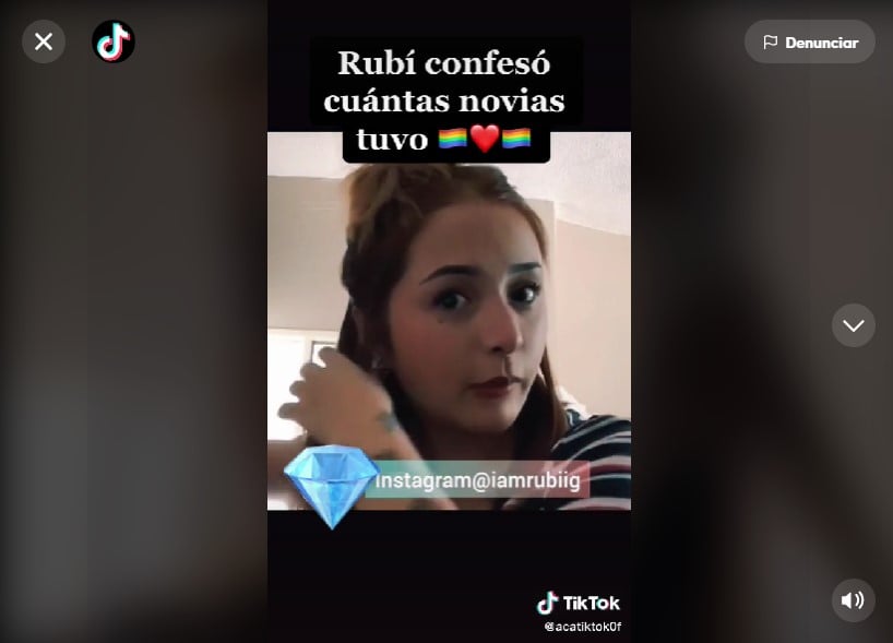 Quinceañera Rubí comes out of the closet