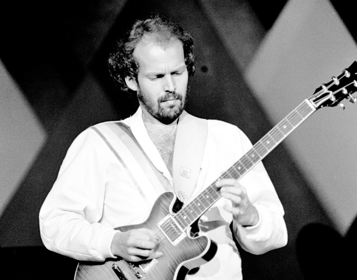 Reportan la muerte de Lasse Wellander, guitarrista de ABBA